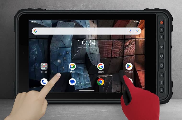 産業用 8インチAndroid堅牢タブレットPC「NS820」が手袋着用・水濡れで反応する様子のイメージ